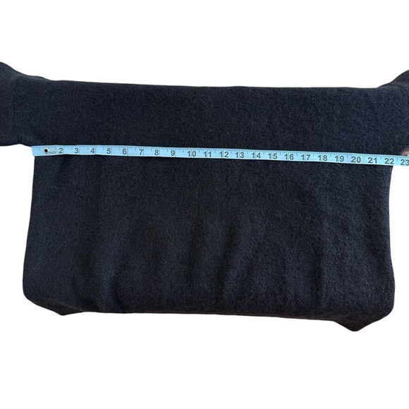 Banana Republic size Large Black Relaxed Balloon Sleeve Sweater Wool Alpaca - Picture 5 of 7